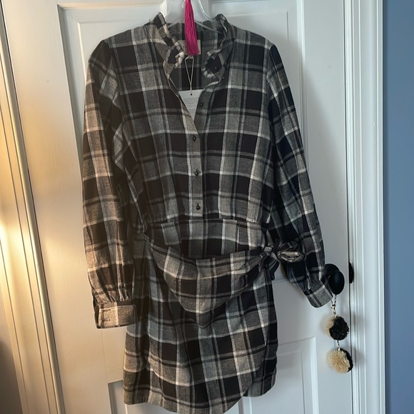 NWT beautiful CLASSIC FEMININE plaid wrap mini skirt Sezane